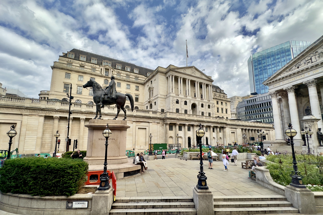 Bank of England on a cloudy day.png