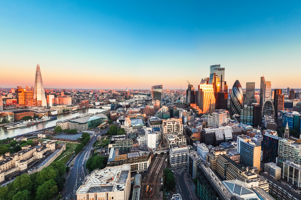 Aerial view of finance district in London.jpg