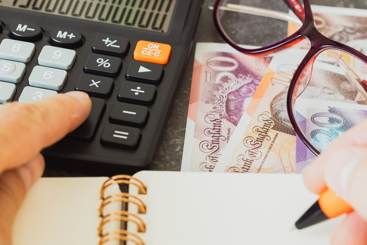 Financial settlements in Britain Pounds, Financial analysis, Tax calculation.jpg