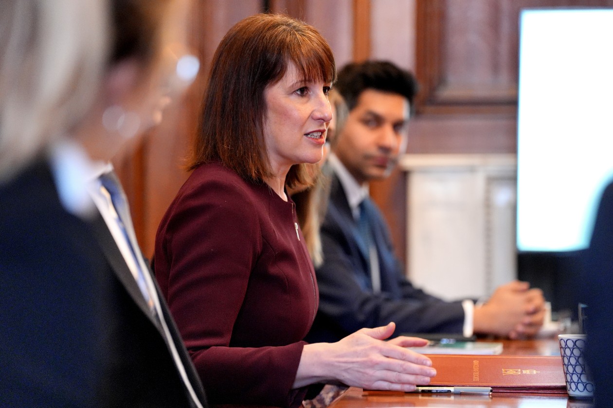 Rachel Reeves Delays Cash ISA Review – What It Means for Savers