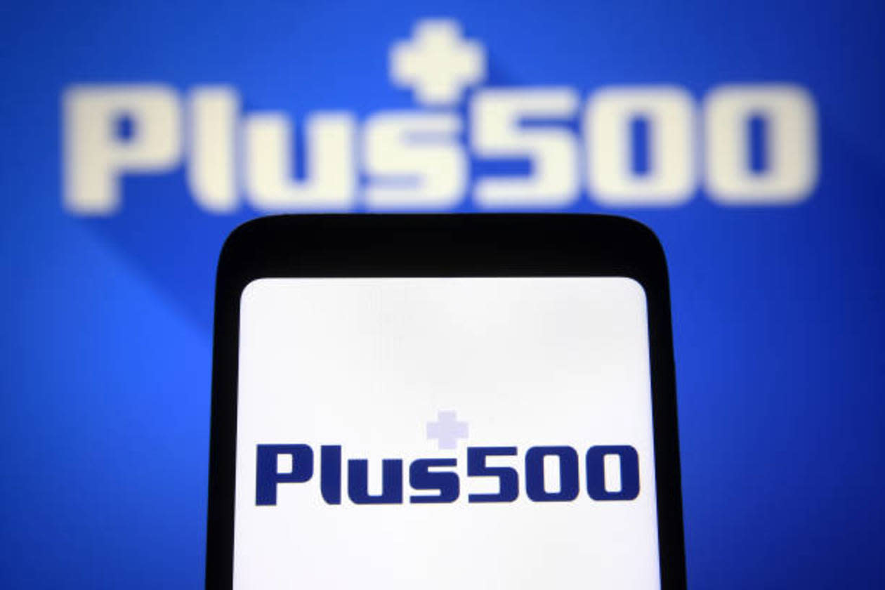 Plus500