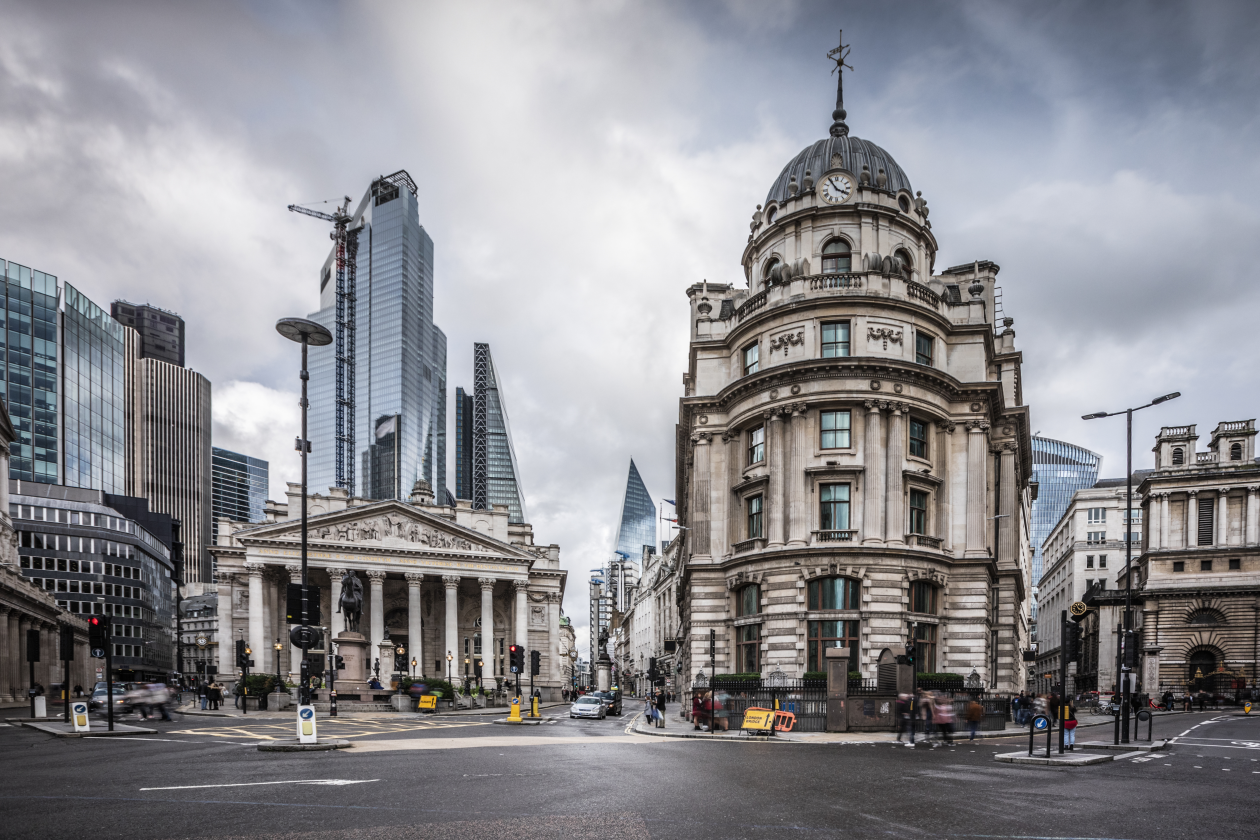 baNK OF ENGLAND ON GREY DAY.png