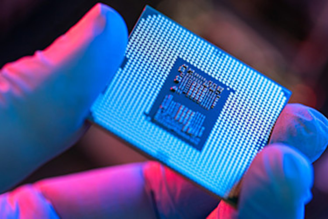 ASML - Full year guidance improves