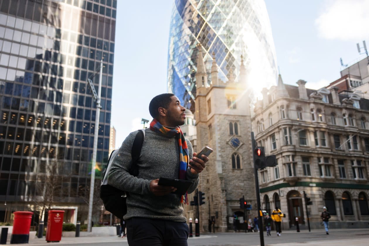 Man admiring London streets on a sunny day.jpg